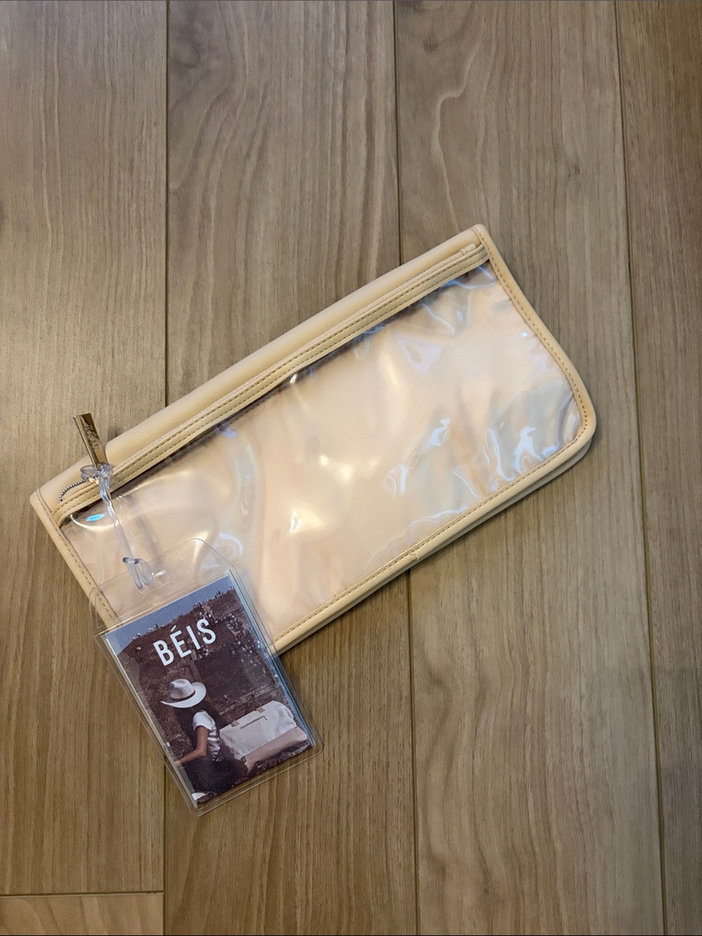BEIS Matte Beige In Flight Organizer & BEIS Shiny Beige Passport/Luggage set - Picture 2 of 7